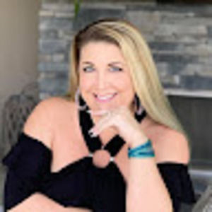 Meet your Posher, Janele marie